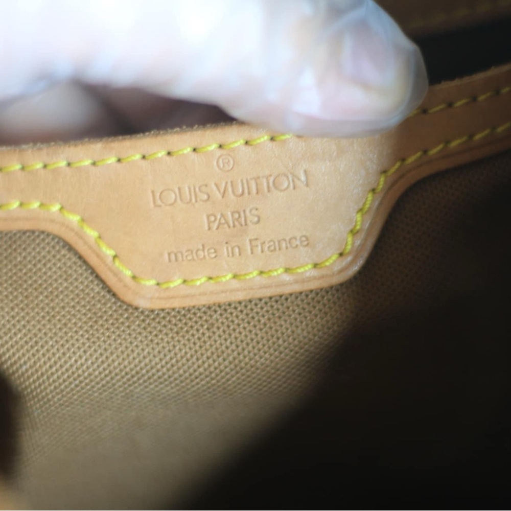 SOLD ‼️Authentic Louis Vuitton Montsouris GM - Picture 2 of 13